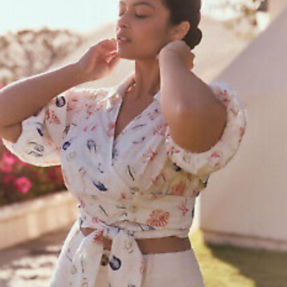 Maeve - Coastal Motif Crop Tie Top!